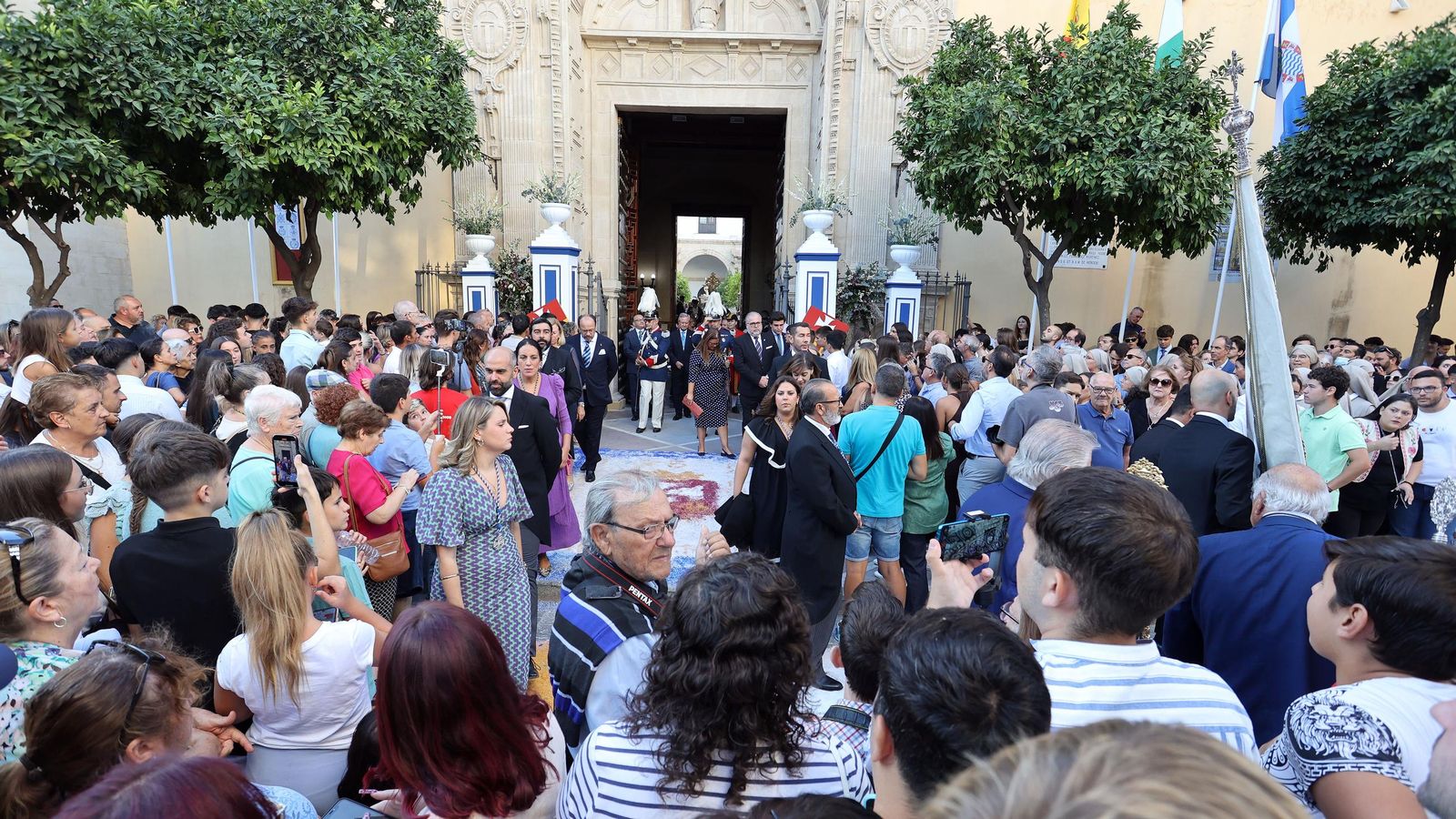 La procesión de la Patrona de Jerez en imágenes