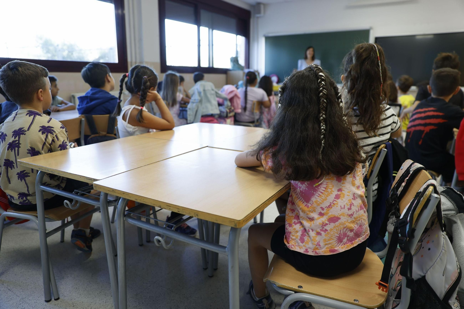 Alumnado en un aula.