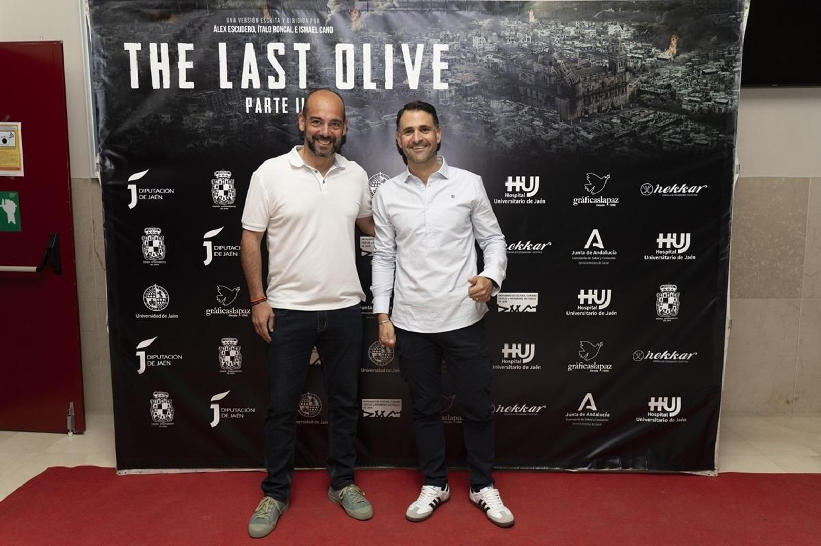 Imágenes de una noche para el recuerdo: así fue la premier de The Last Olive