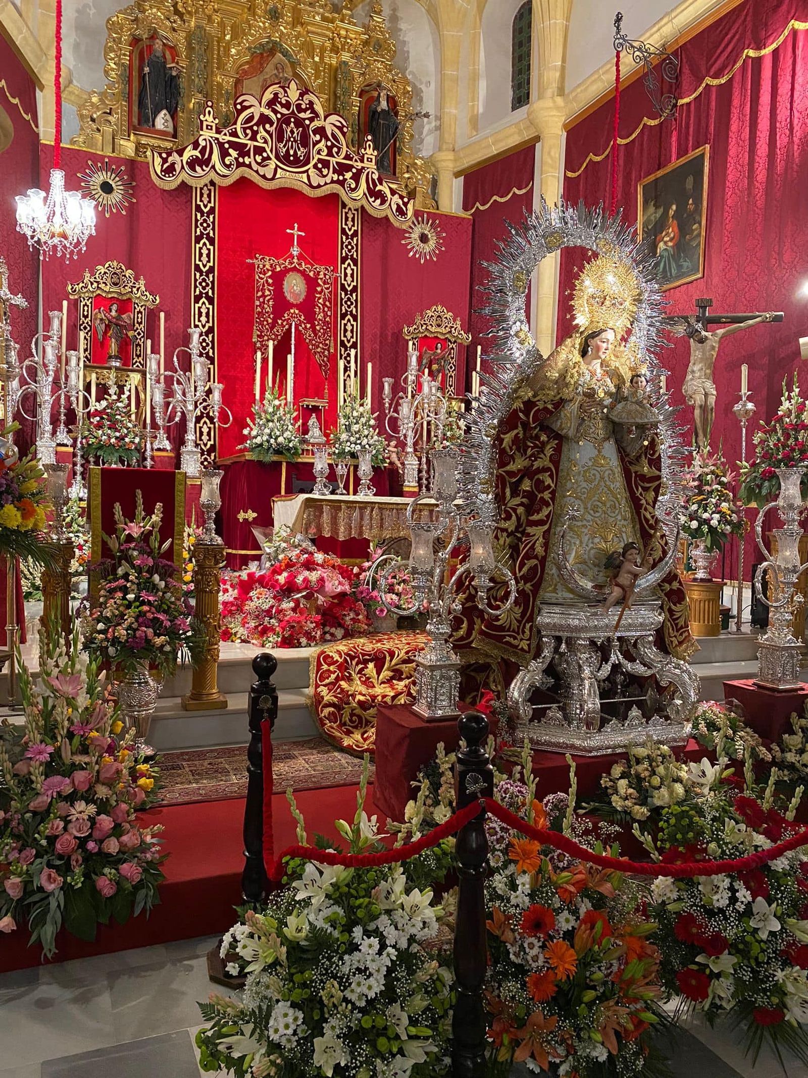 La Hermandad Sacramental de Ntra. Sra. de la Granada celebra cultos y actos en honor a la Patrona de la Villa de Guillena.