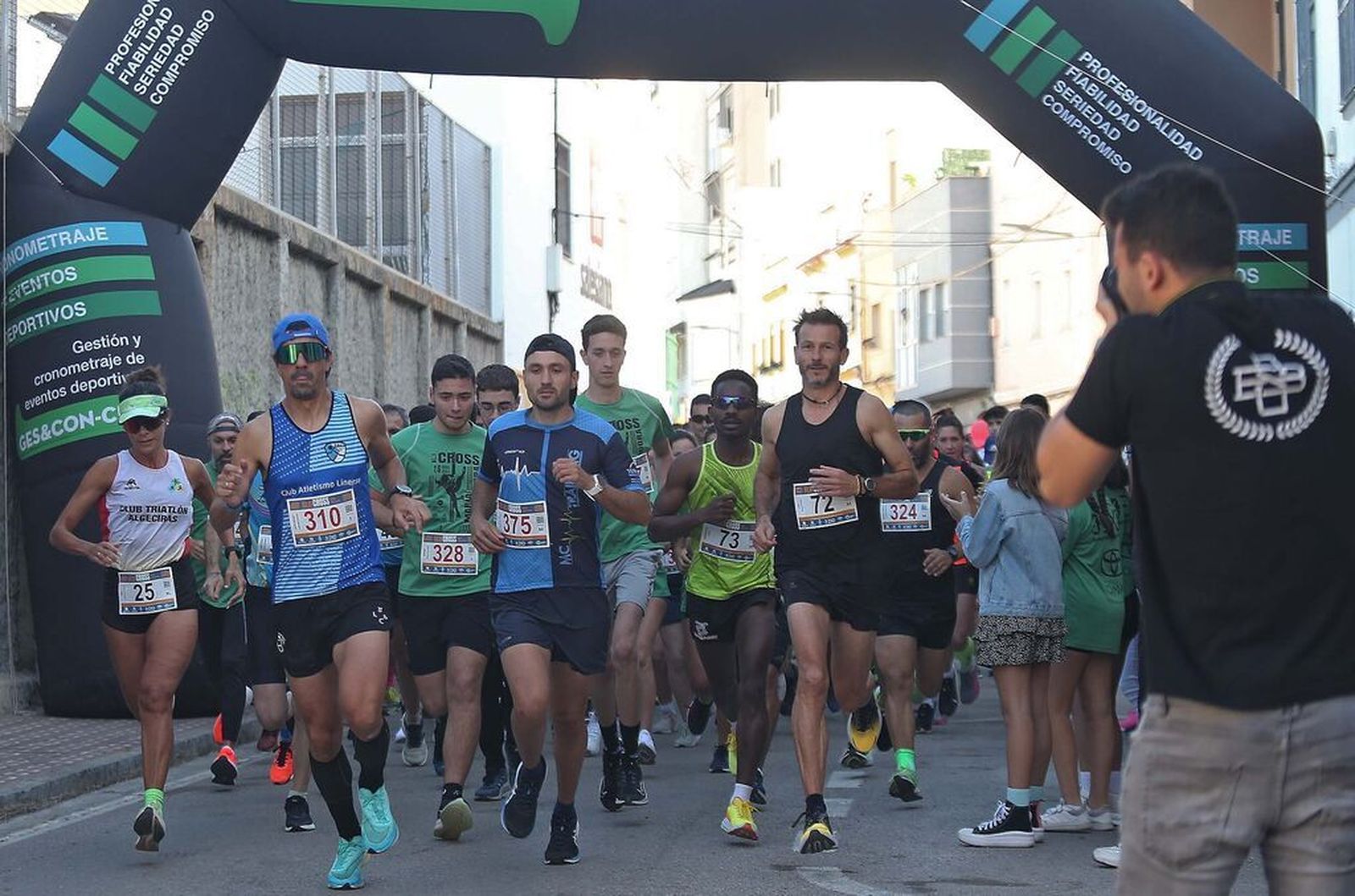 Un momento del Cross María Auxiliadora de Algeciras.