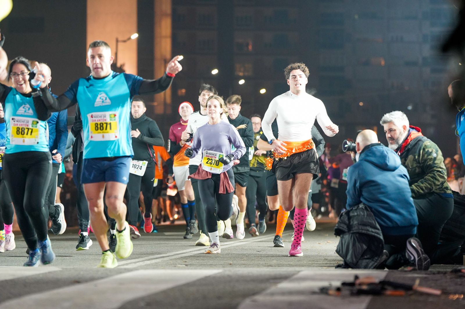 En imágenes: búscate en tu llegada a meta de la Carrera de San Antón 2026 (14)