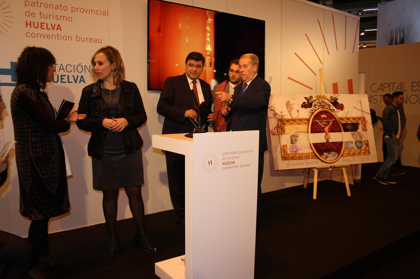 Huelva exhibe sus potencialidades como Capital Gastronómica en Fitur.