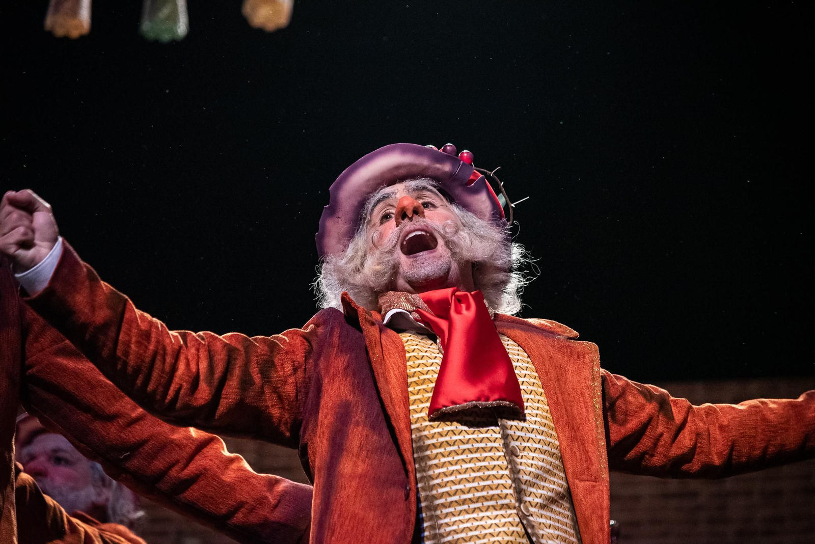 Imágenes de la comparsa Borracho (2ª semifinal del Carnaval Colombino de Huelva)