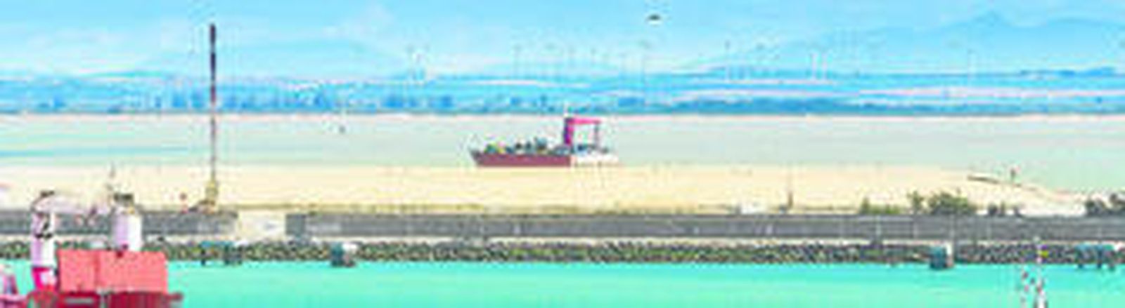 La obra de la nueva terminal de contenedores del puerto de la Bahía de Cádiz se encuentra ya al 90% de su ejecución.