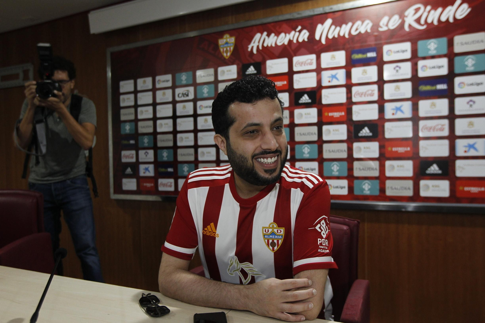 Fotogalería rueda de prensa dueño U.D. Almería, Turki Al-Sheik