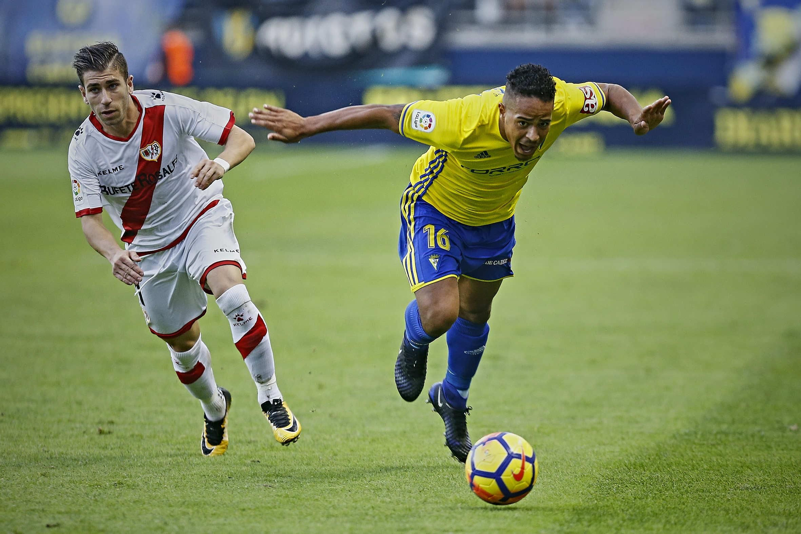 Las imágenes del Cádiz-Rayo