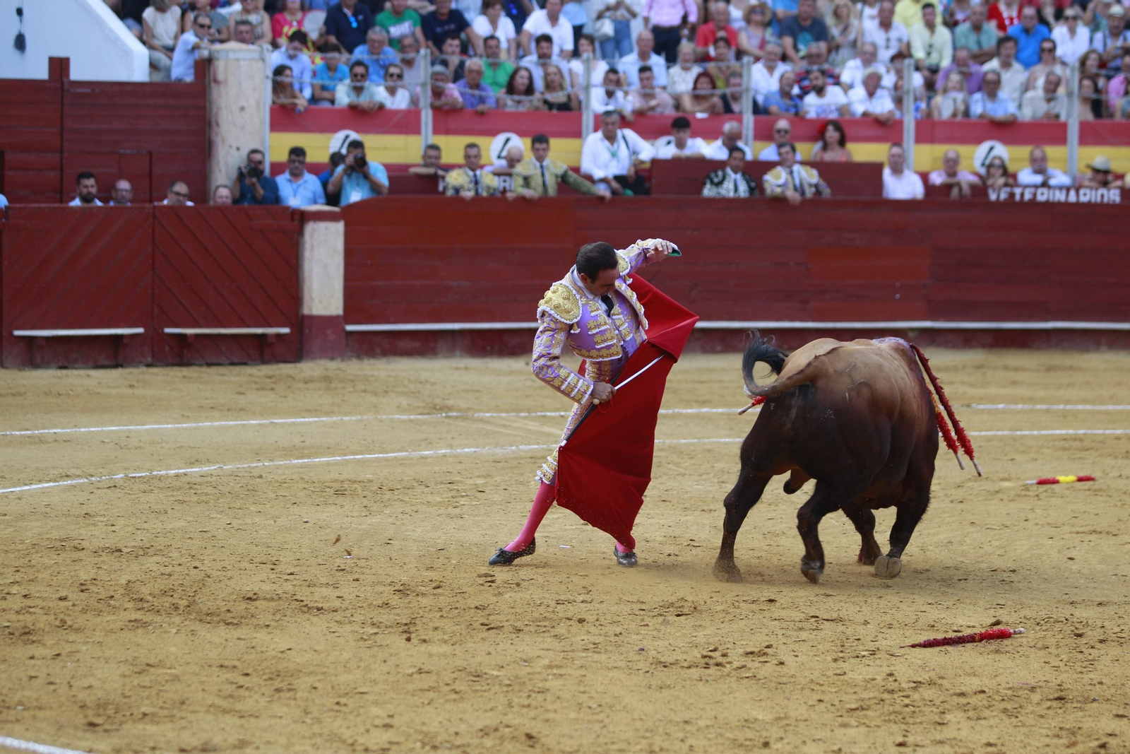 La despedida del torero Enrique Ponce de la Feria de Almería 2024, en imágenes