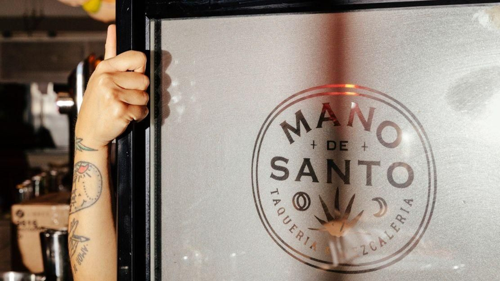 Diez años de Mano de Santo