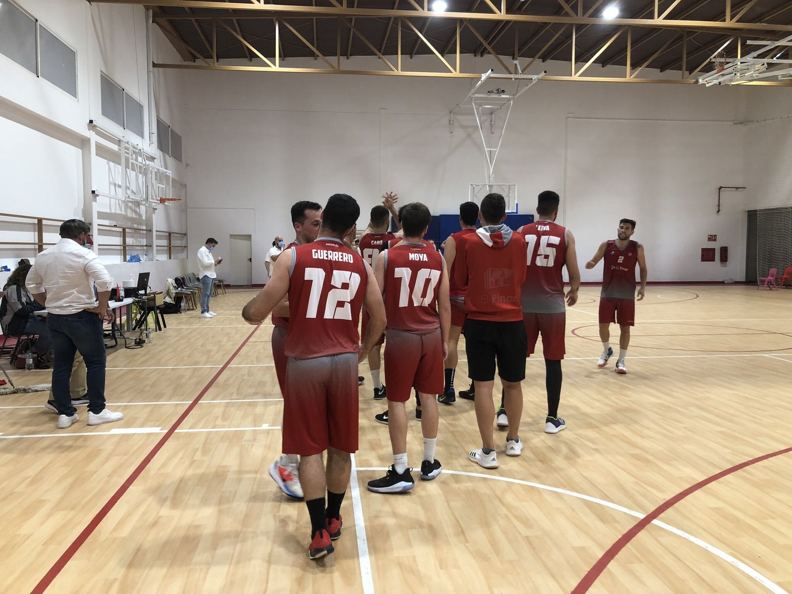 El Colegio El Pinar, en su primer partido.