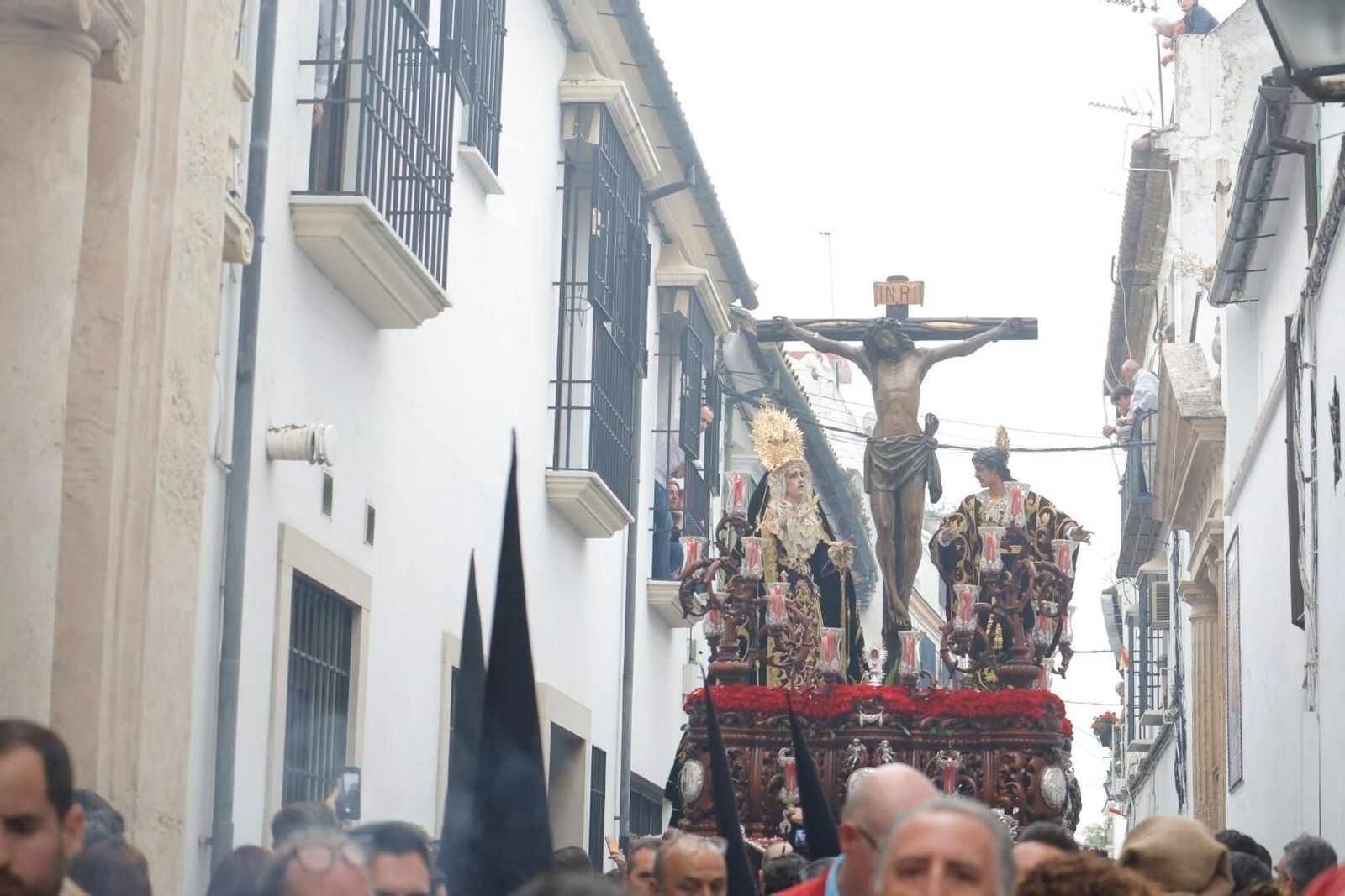 La procesión de las Penas de Santiago en este Domingo de Ramos, en imágenes