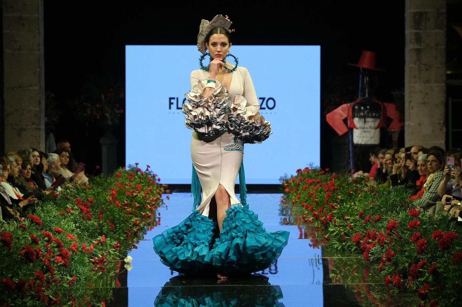 Desfile de Flor de Cerezo en la Pasarela Flamenca Jerez Tío Pepe 2023