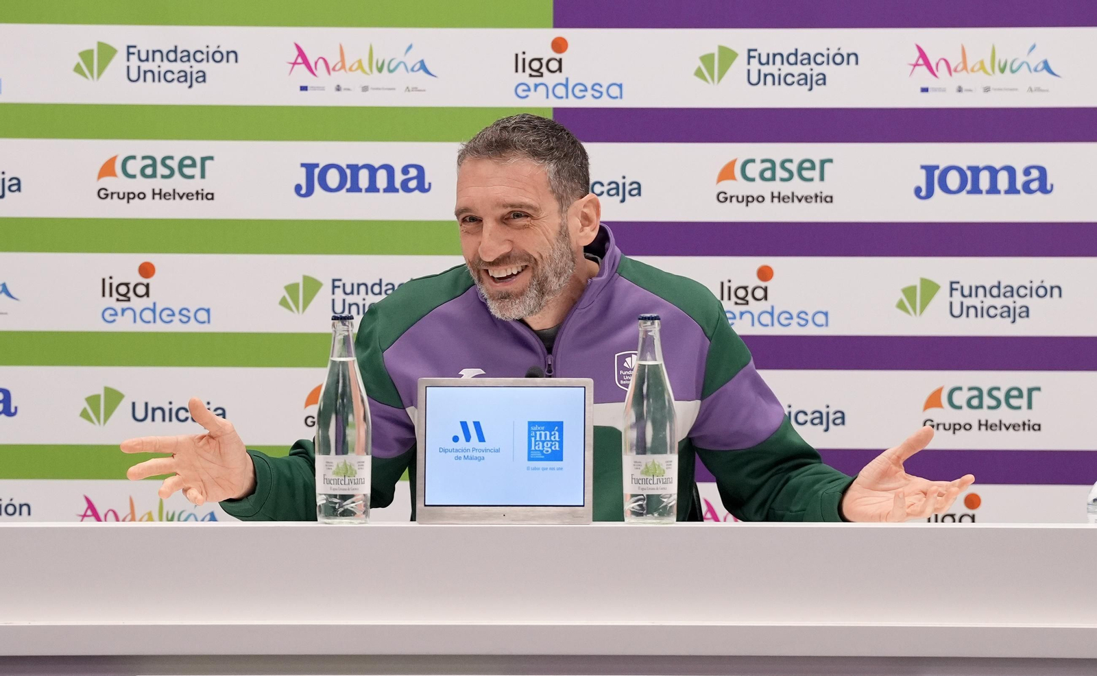 Ibon, en sala de prensa.