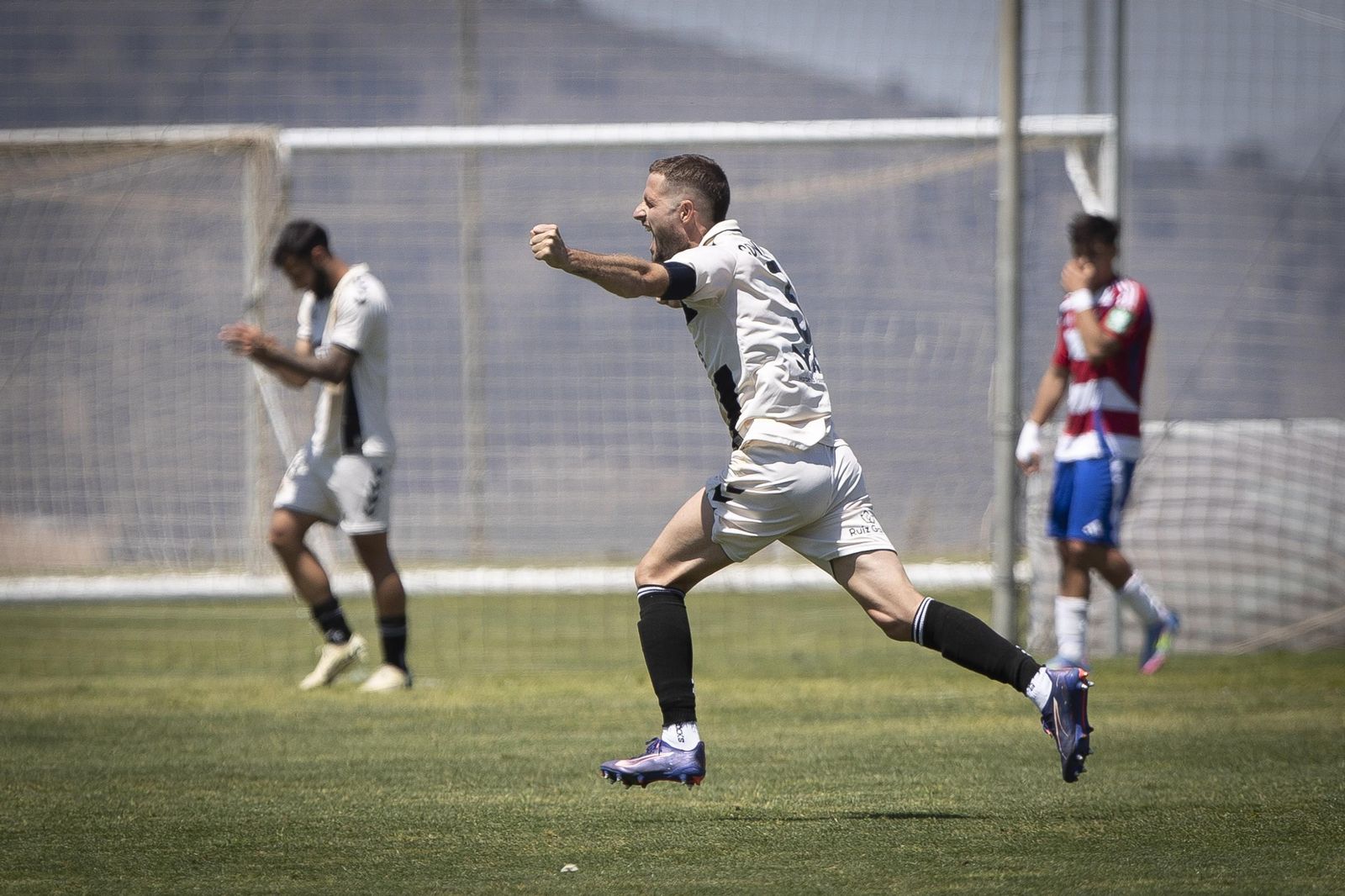 Las mejores imágenes del Recreativo Granada-Balompédica Linense