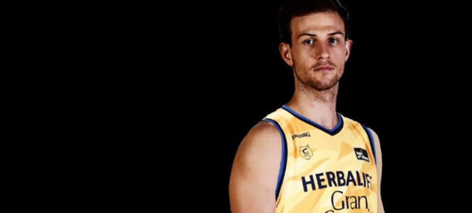 Ferrari, con la camiseta del Herbalife.