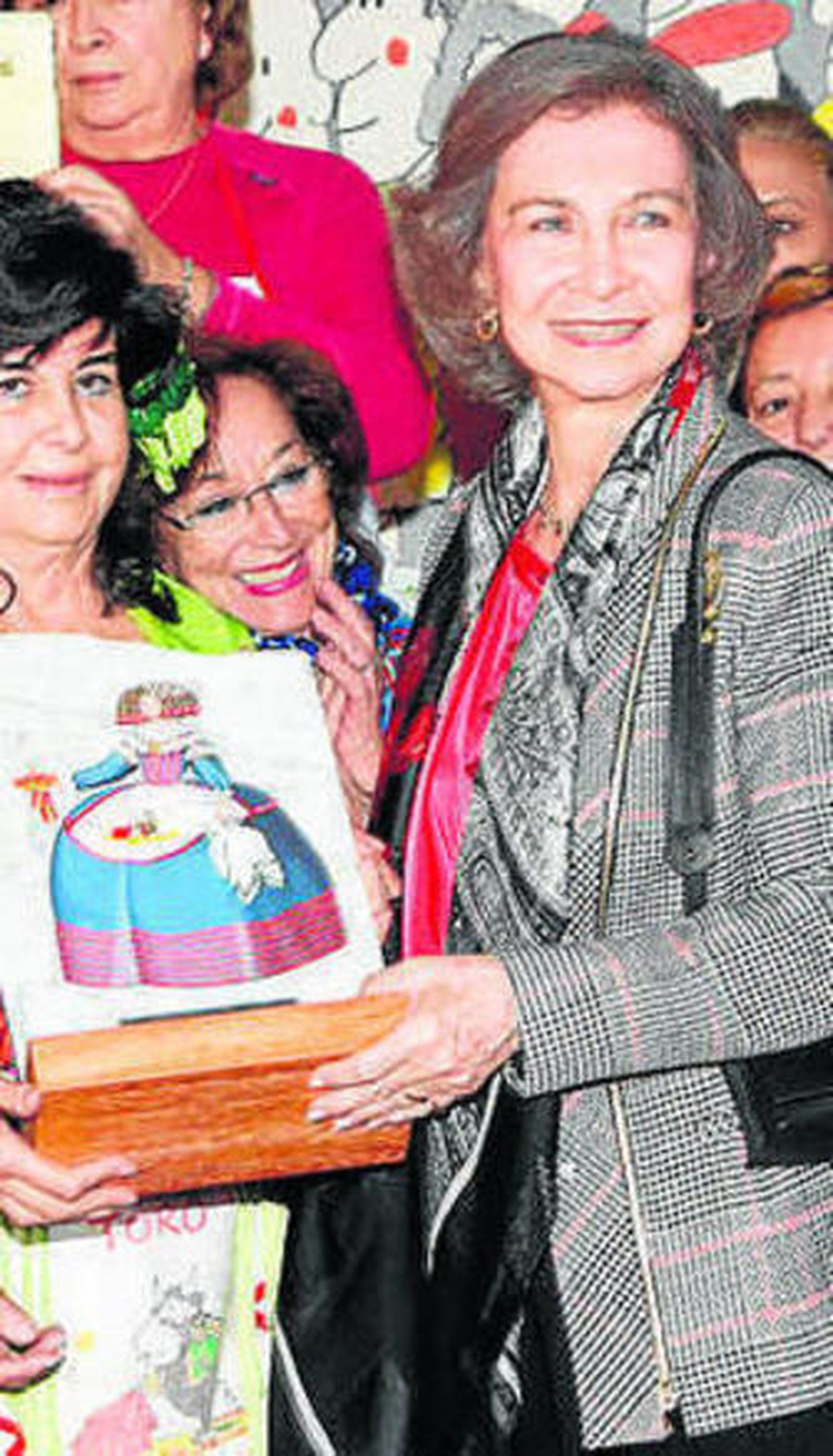 Homenaje a doña Sofía en el Rastrillo madrileño