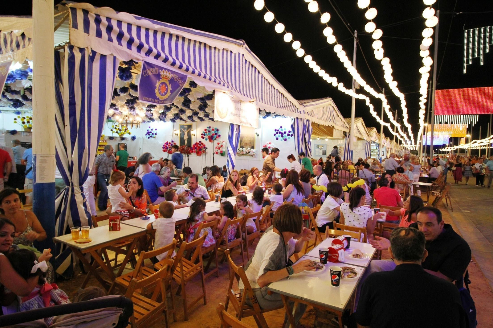 Una de las casetas en la anterior edición de las fiestas.