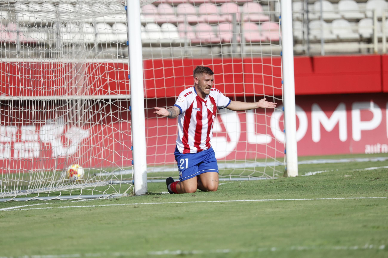Las mejores fotos del Algeciras CF - Sabadell de Primera Federación