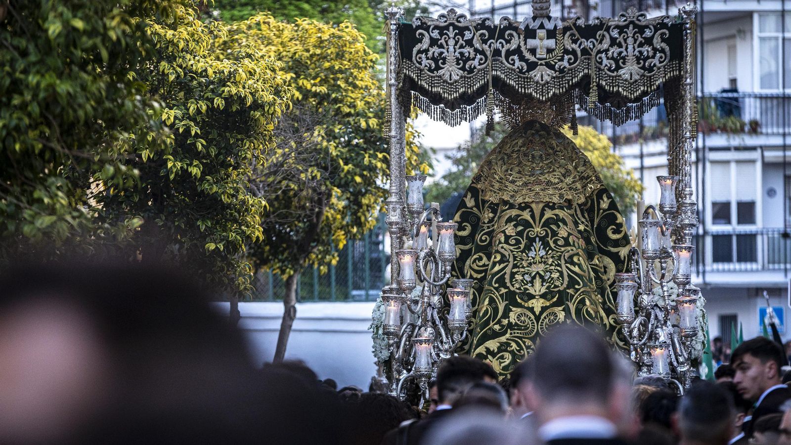 En imágenes, El Huerto de San Fernando fue la única hermandad del Martes Santo