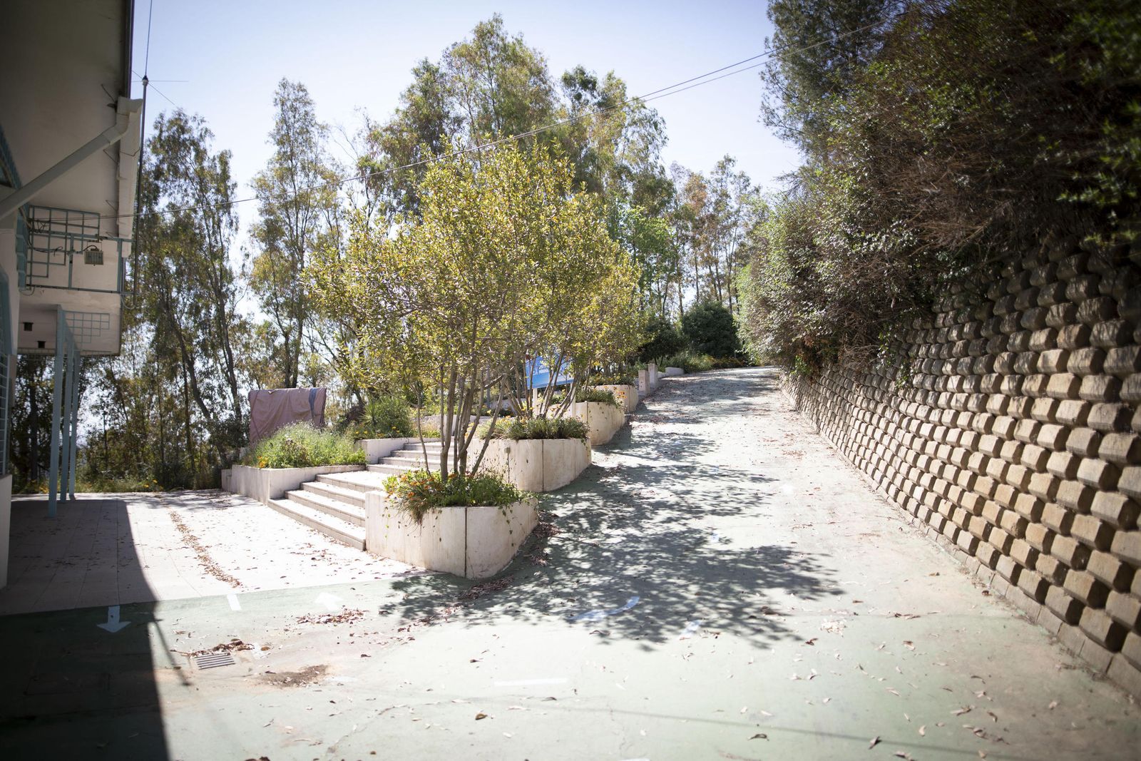 Así luce el parque acuático de Granada 'Aquaola' tras su cierre definitvio