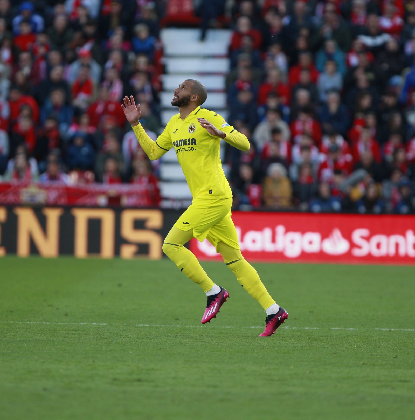 Imágenes de la derrota de la U.D. Almería ante el Villarreal por 0 a 2