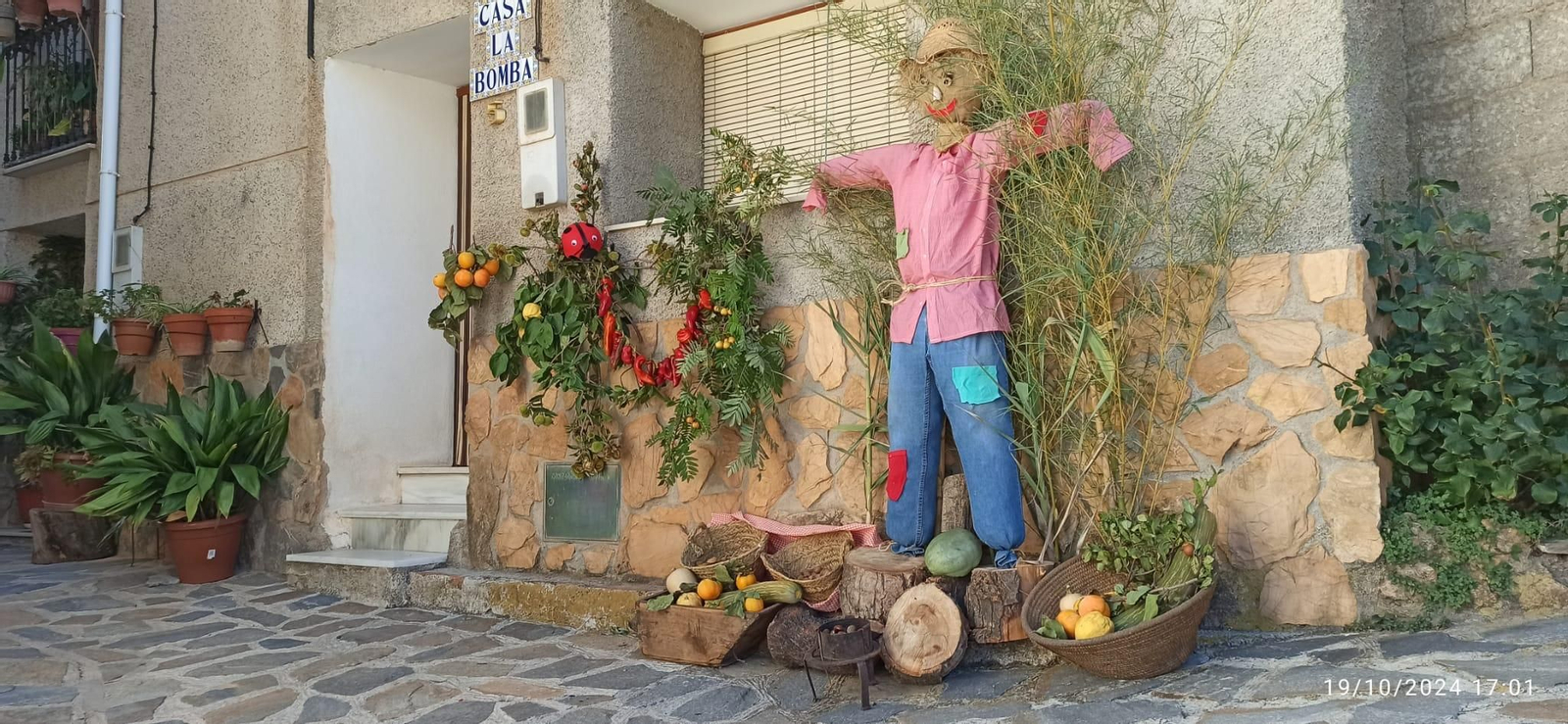 Conoce a los 27 vecinos nuevos que han llegado a vivir a Bacares este otoño