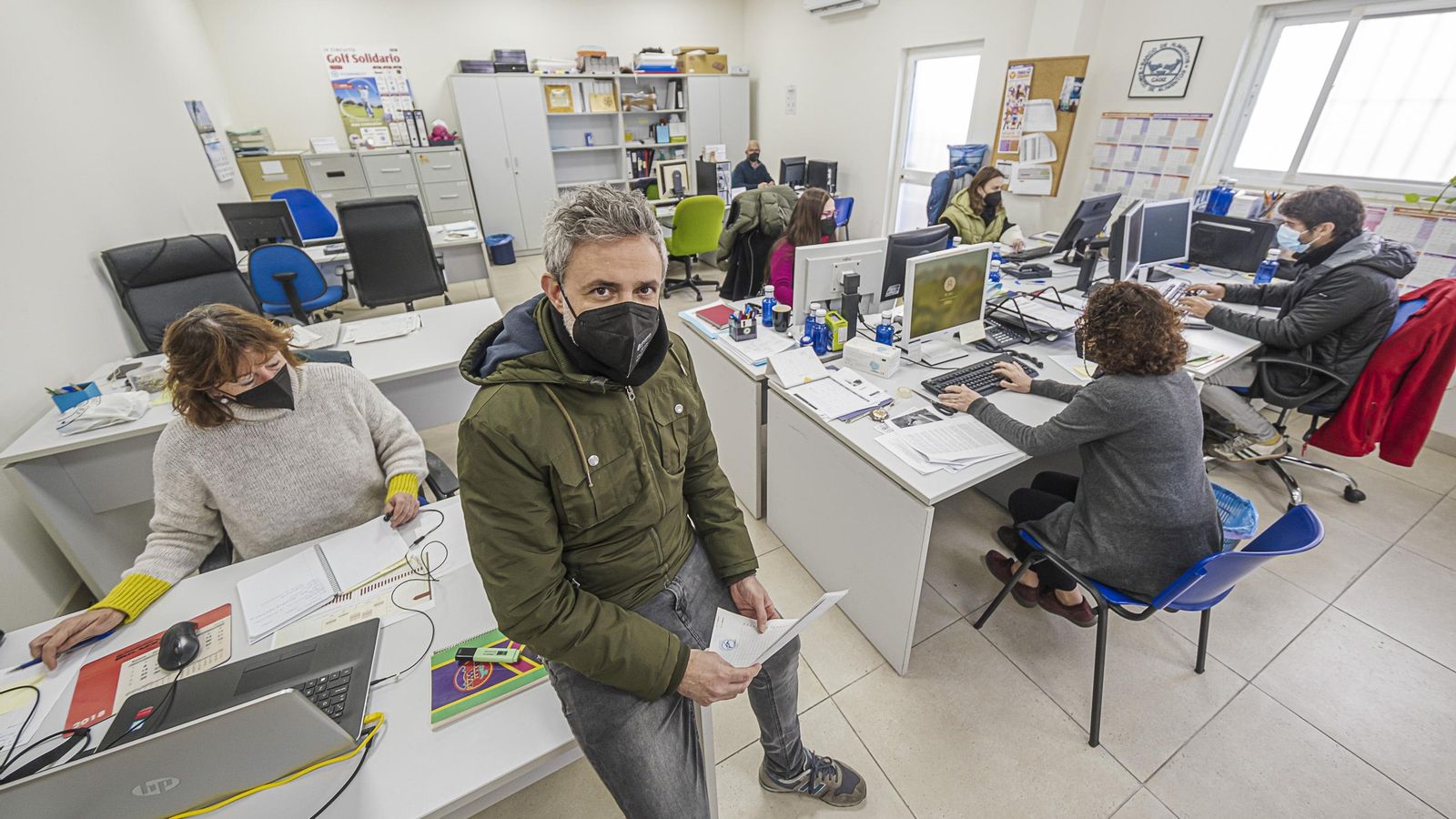 Blas Sánchez con el equipo de inserción y proyectos.