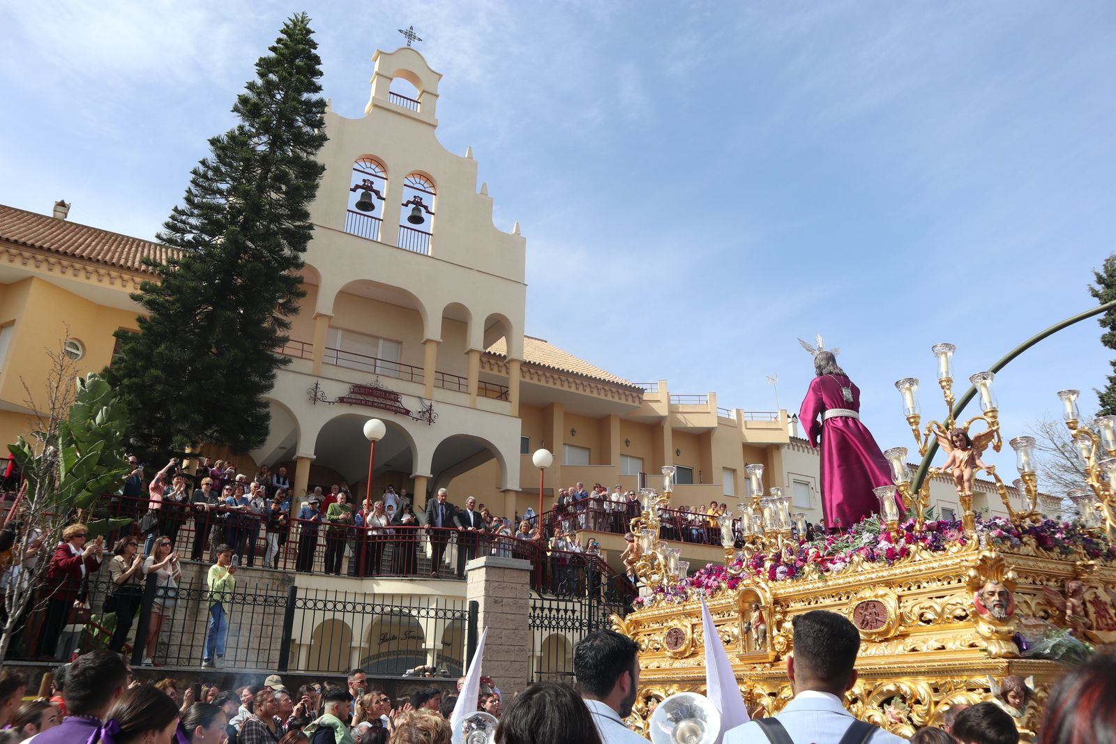 Lunes Santo, Hermandad del Cautivo