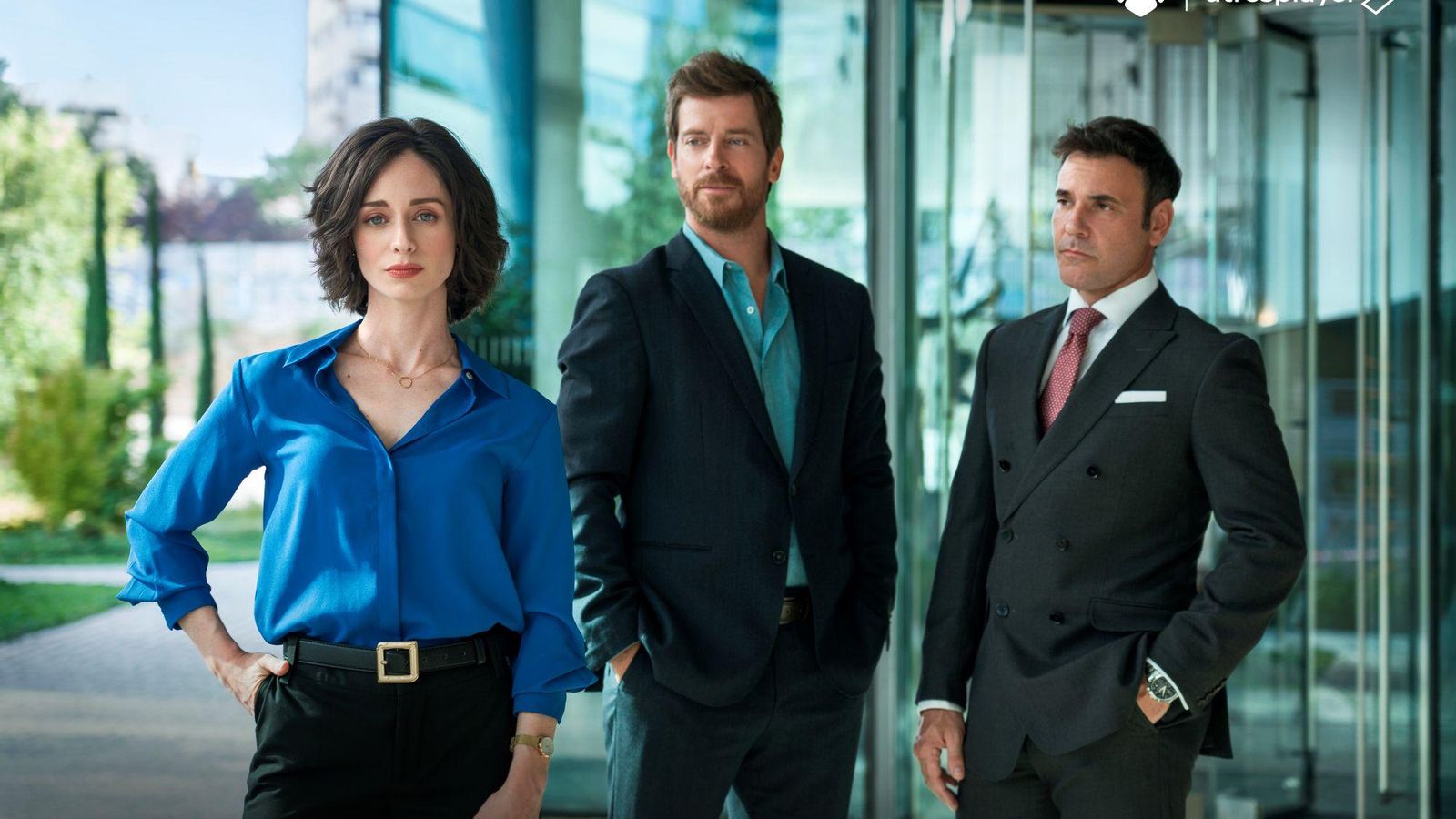 Elena Rivera, Manu Baqueiro y Miquel Fernández, el trío protagonista de 'Perdiendo el juicio'