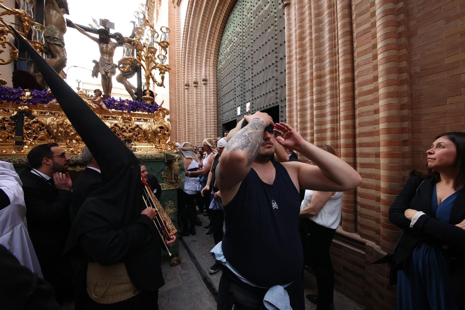 Jueves Santo en Jerez: imágenes de la Hermandad de la Vera Cruz