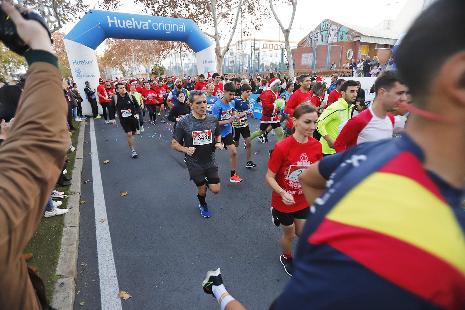 Imágenes de la XIII carrera de San Silvestre en Huelva