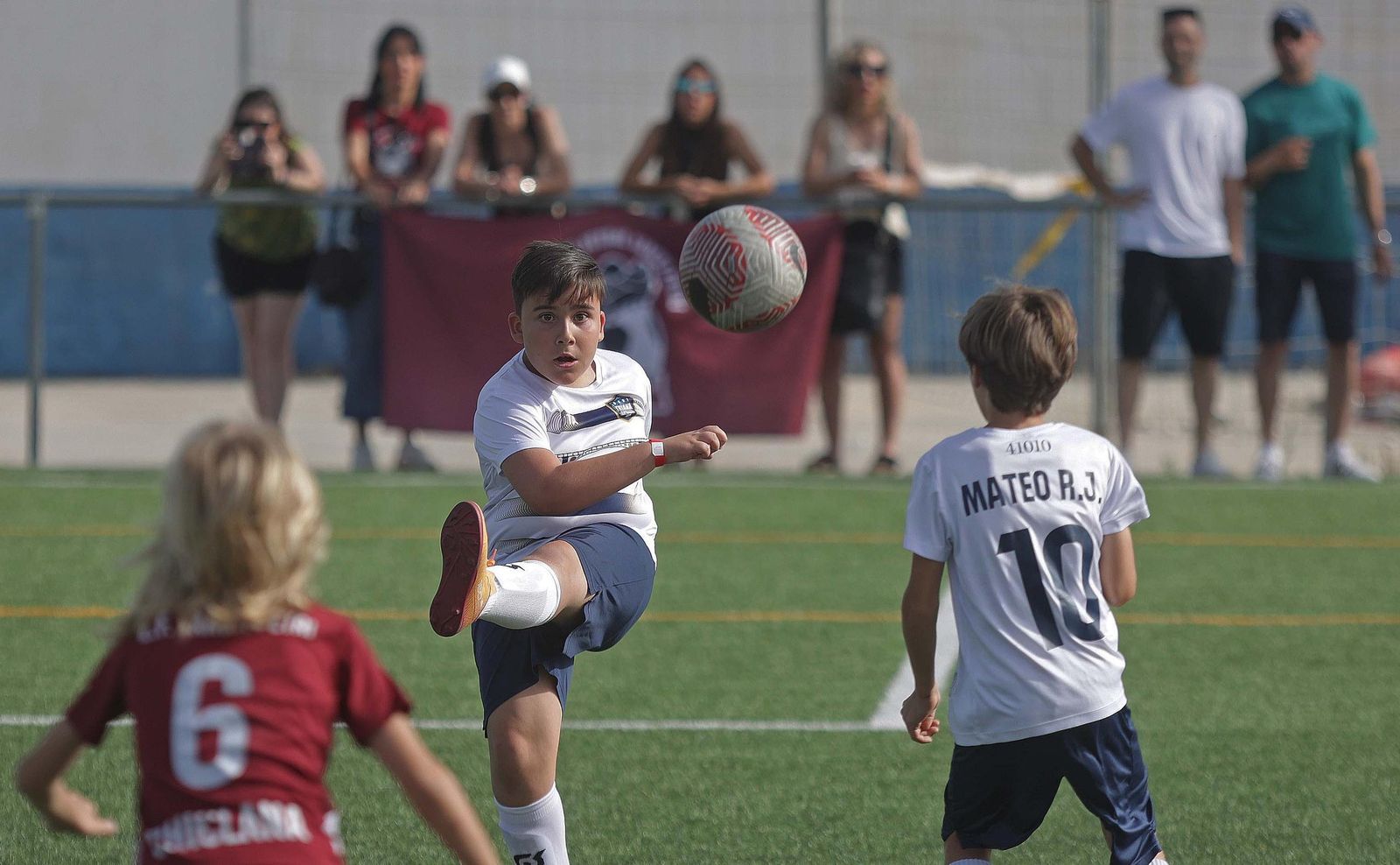 Fotos de la tercera edición del Torneo Internacional de Fútbol 7 'Julián Niza' en La Línea