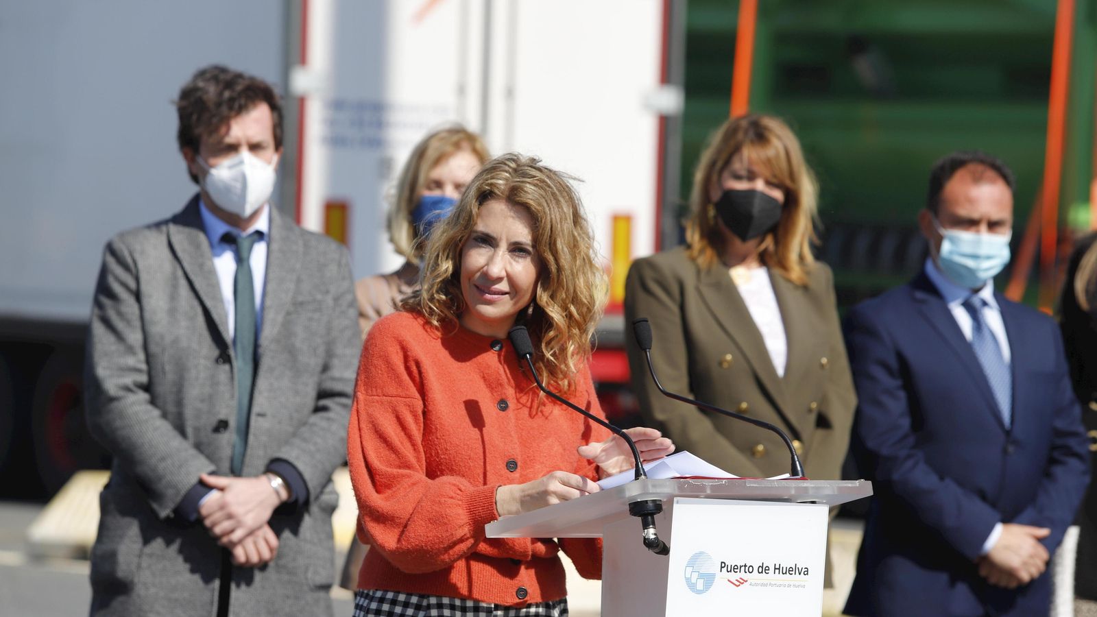La ministra de Transportes, Raquel Sánchez en su visita al Muelle Sur. La ministra de Transportes, Raquel Sánchez en su visita al Muelle Sur.