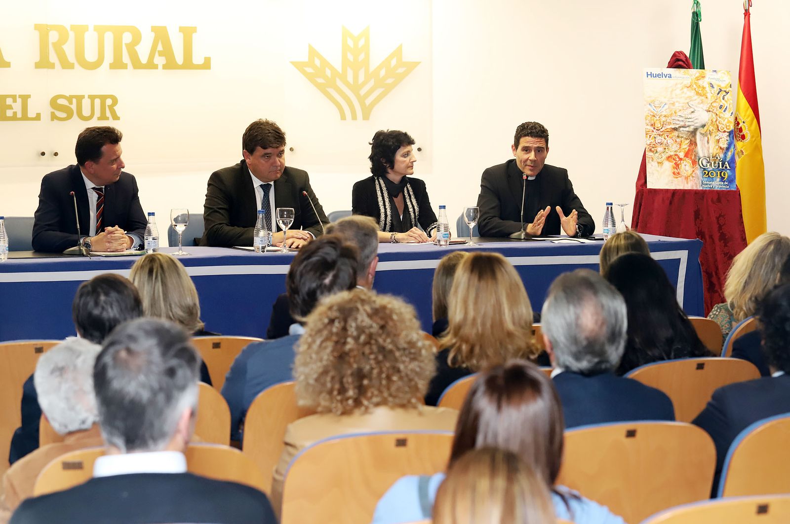 Imágenes de la presentación de la Guía de Semana Santa de Huelva Información