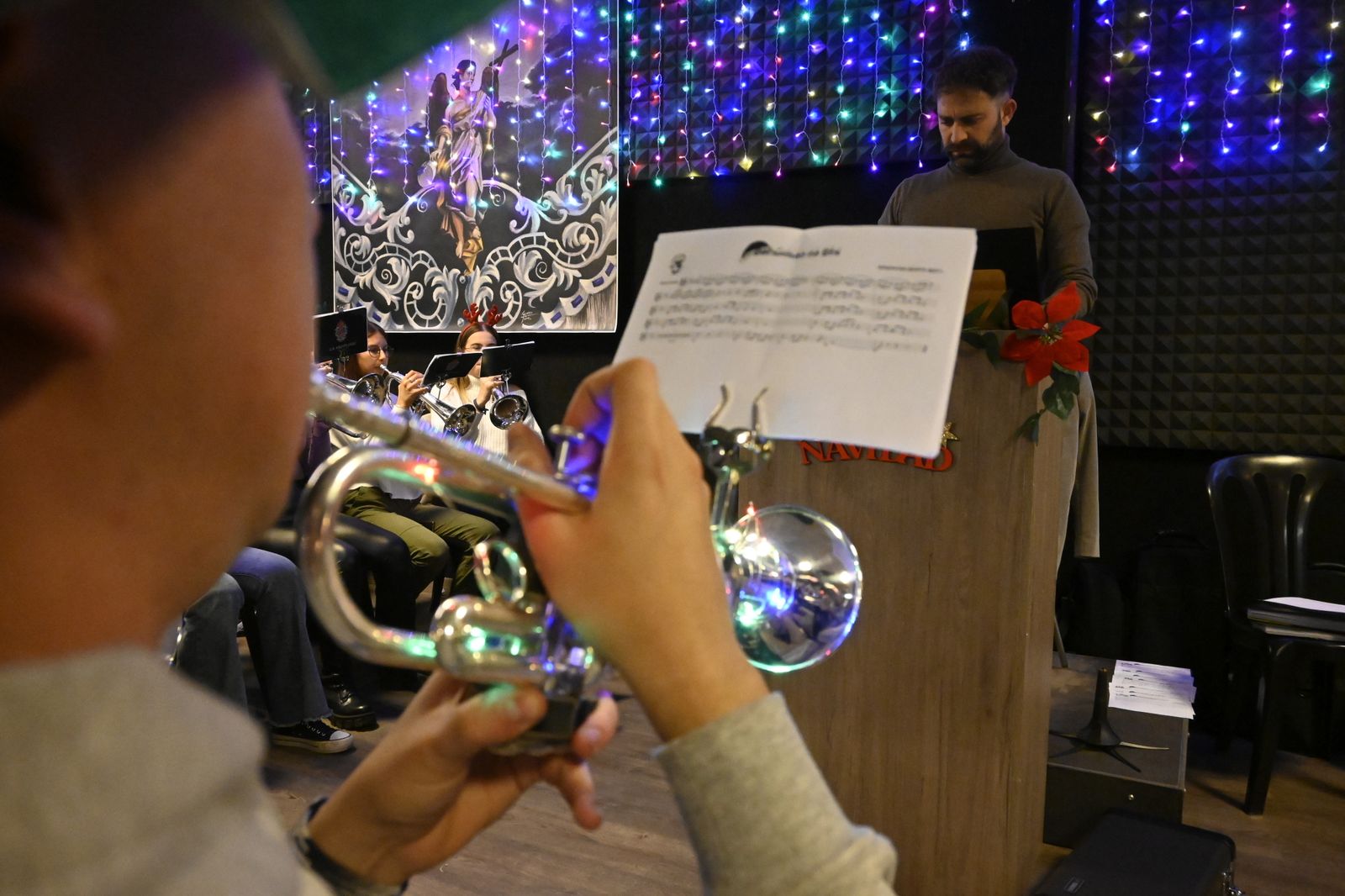 Ensayo preparatorio de la AM Santa Cruz para la cabalgata de Reyes Magos, en Imágenes