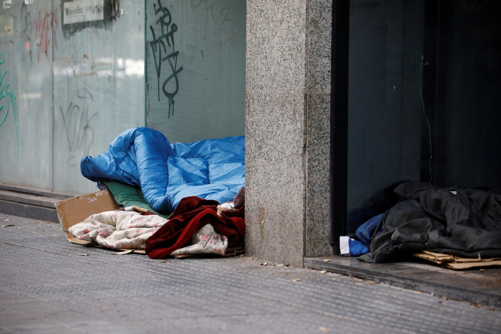 Mantas de una persona sin hogar en Córdoba