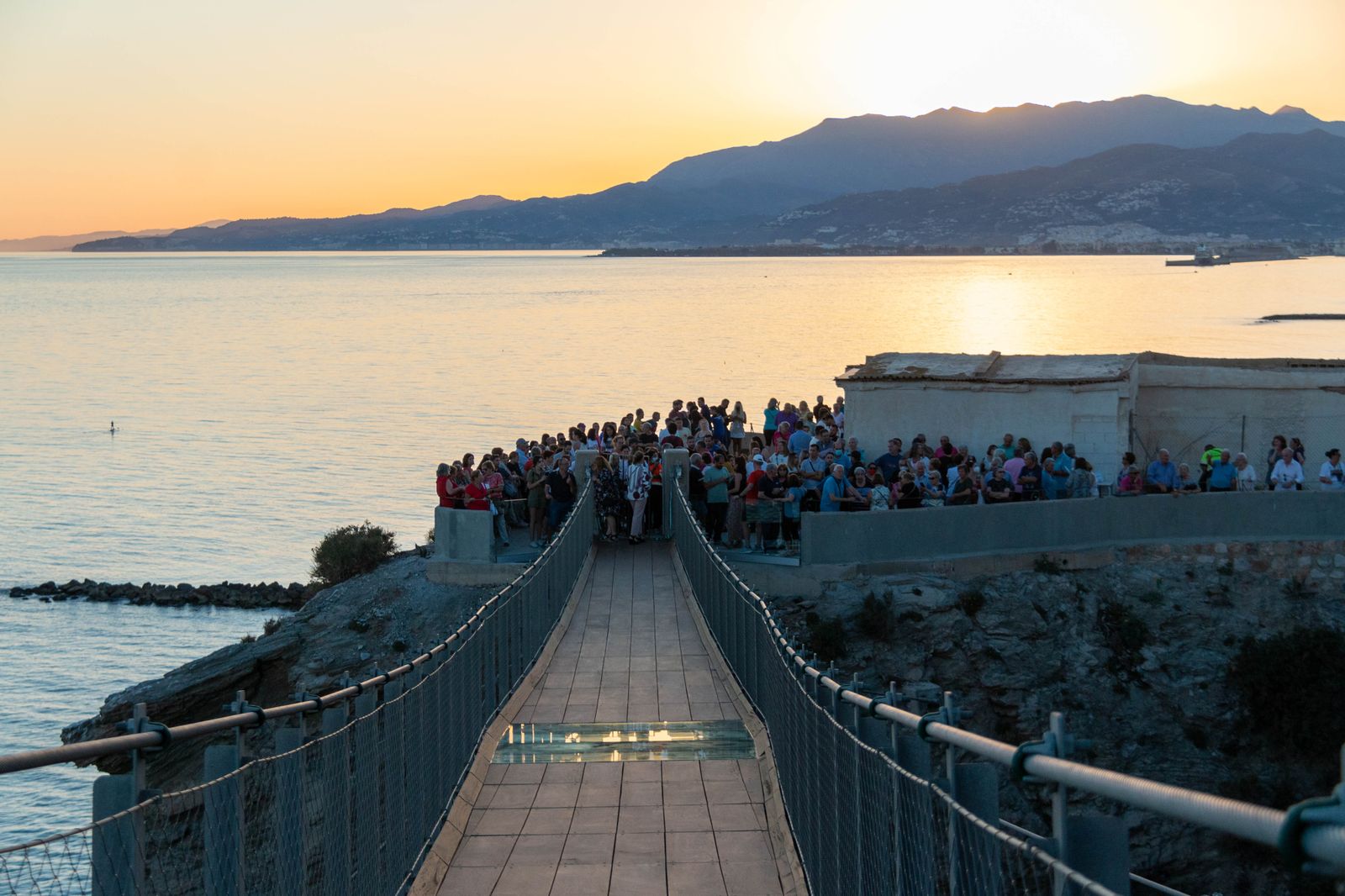 El nuevo puente de Torrenueva, en imágenes
