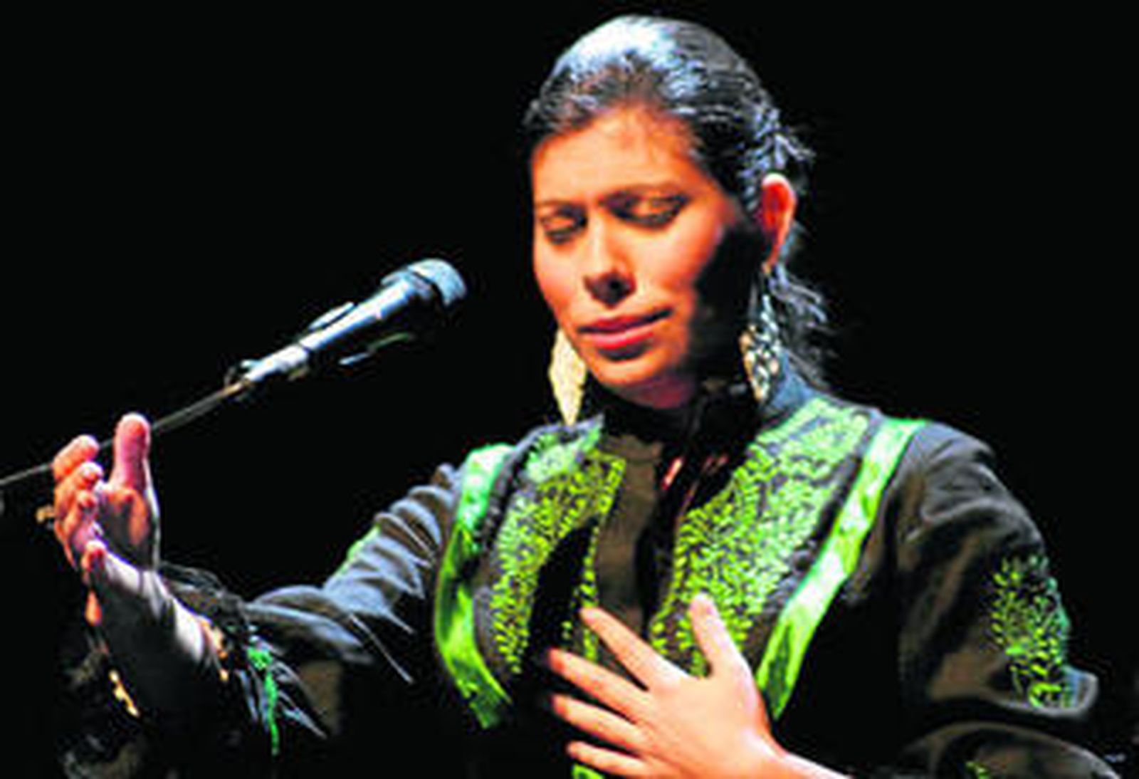 "Me impregno de cantaores flamencos de ayer y hoy"