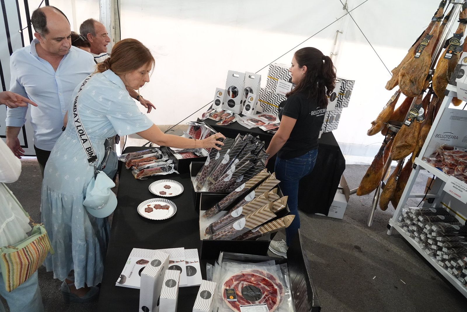 El día grande de la Feria del Jamón de Villanueva de Córdoba, en imágenes