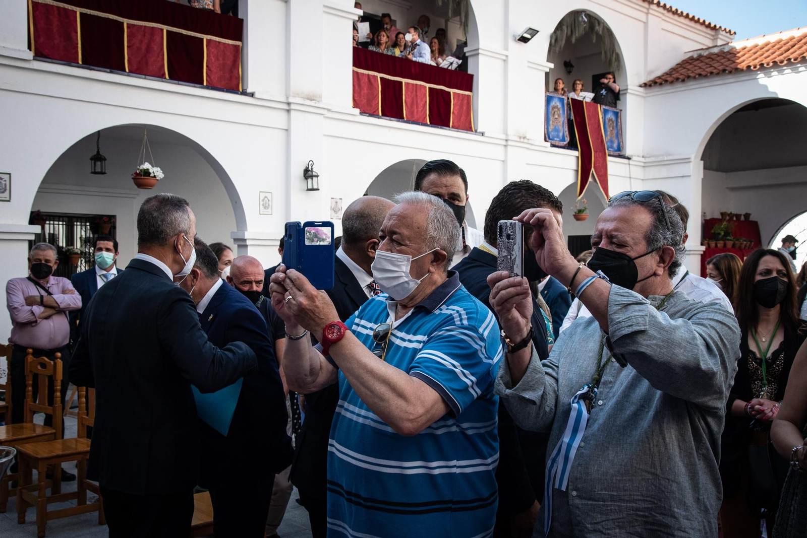 Imágenes de la misa de romeros de la Hermandad de Huelva