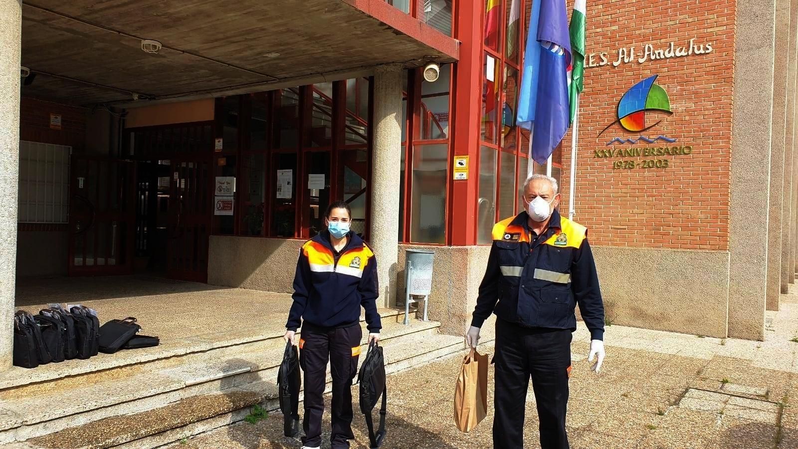 Recogida de equipos informáticos en el IES Al Andalus de Almuñécar.