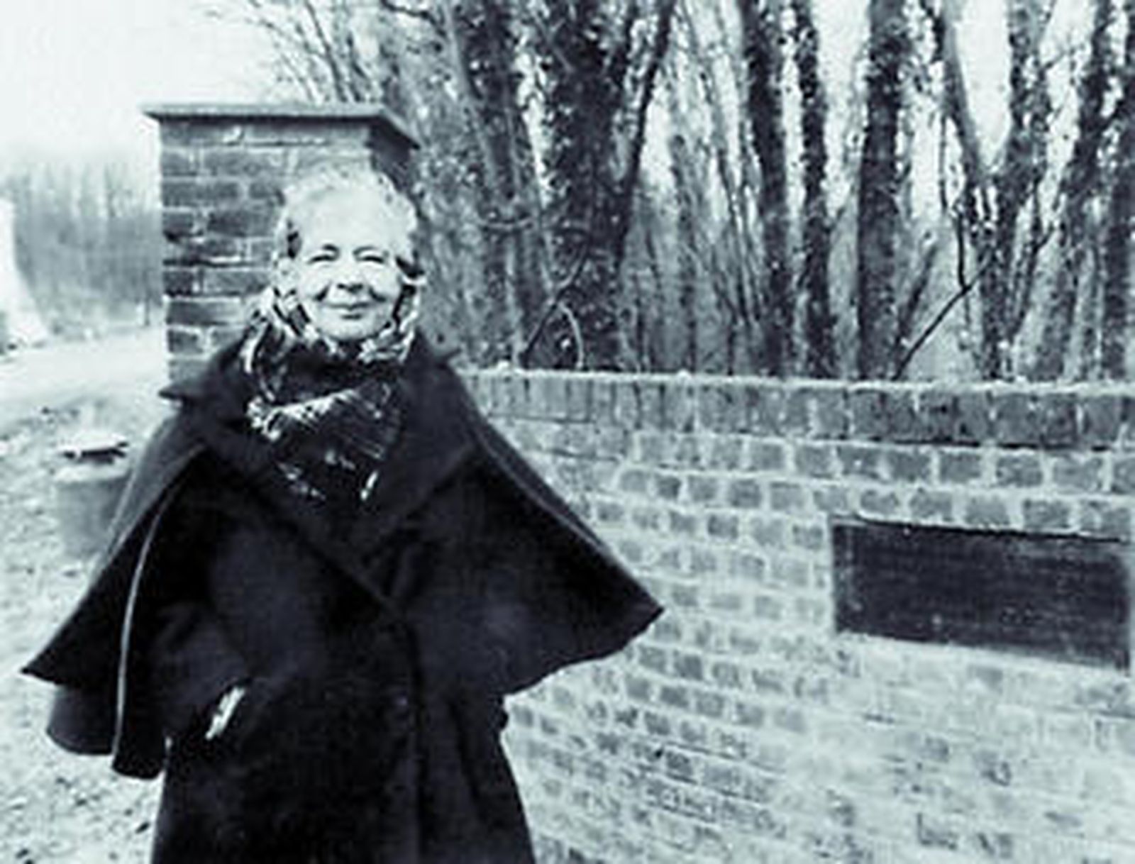 Plataforma publica 'Con los ojos abiertos', una serie de entrevistas a Marguerite Yourcenar.