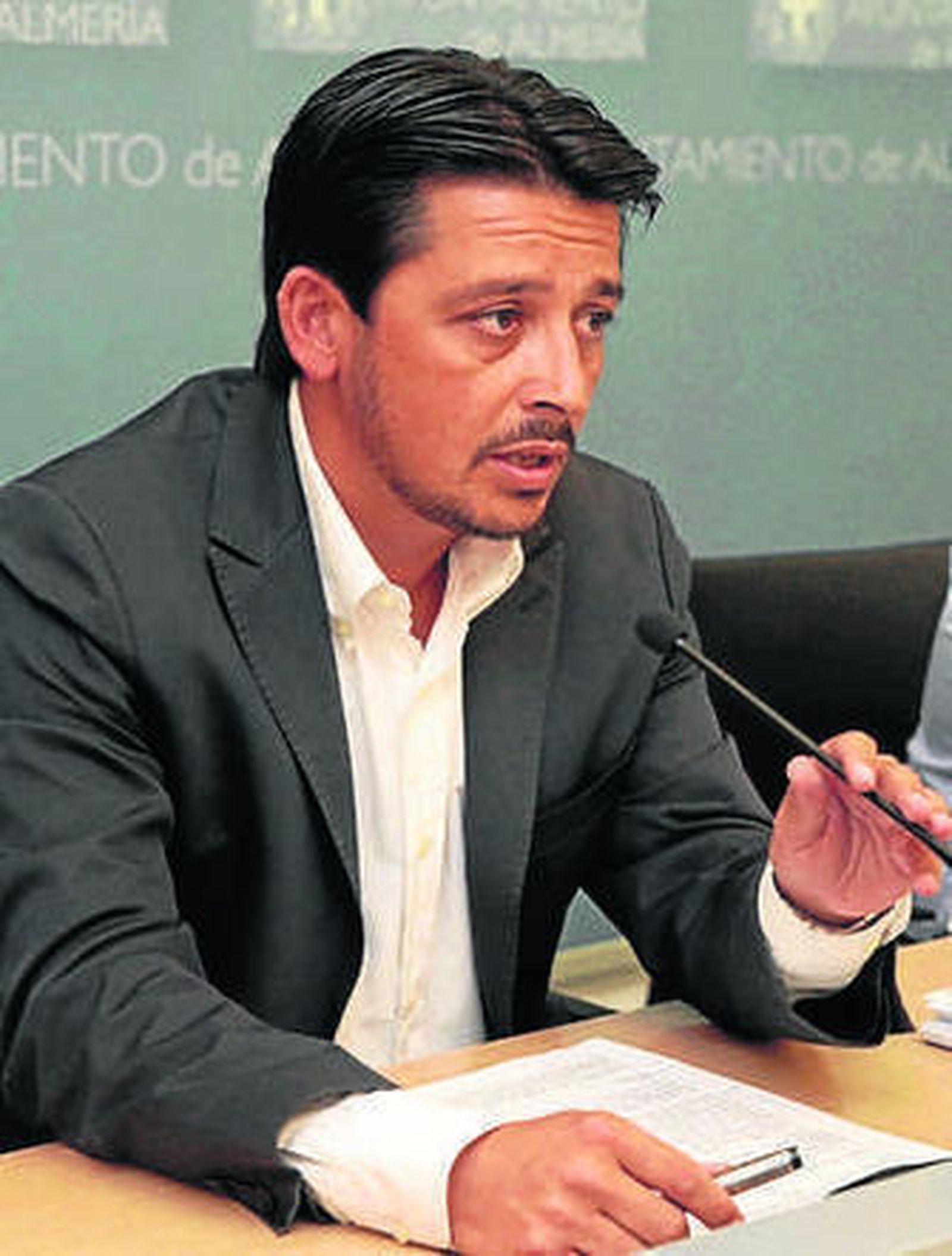 Manolo Guzmán.