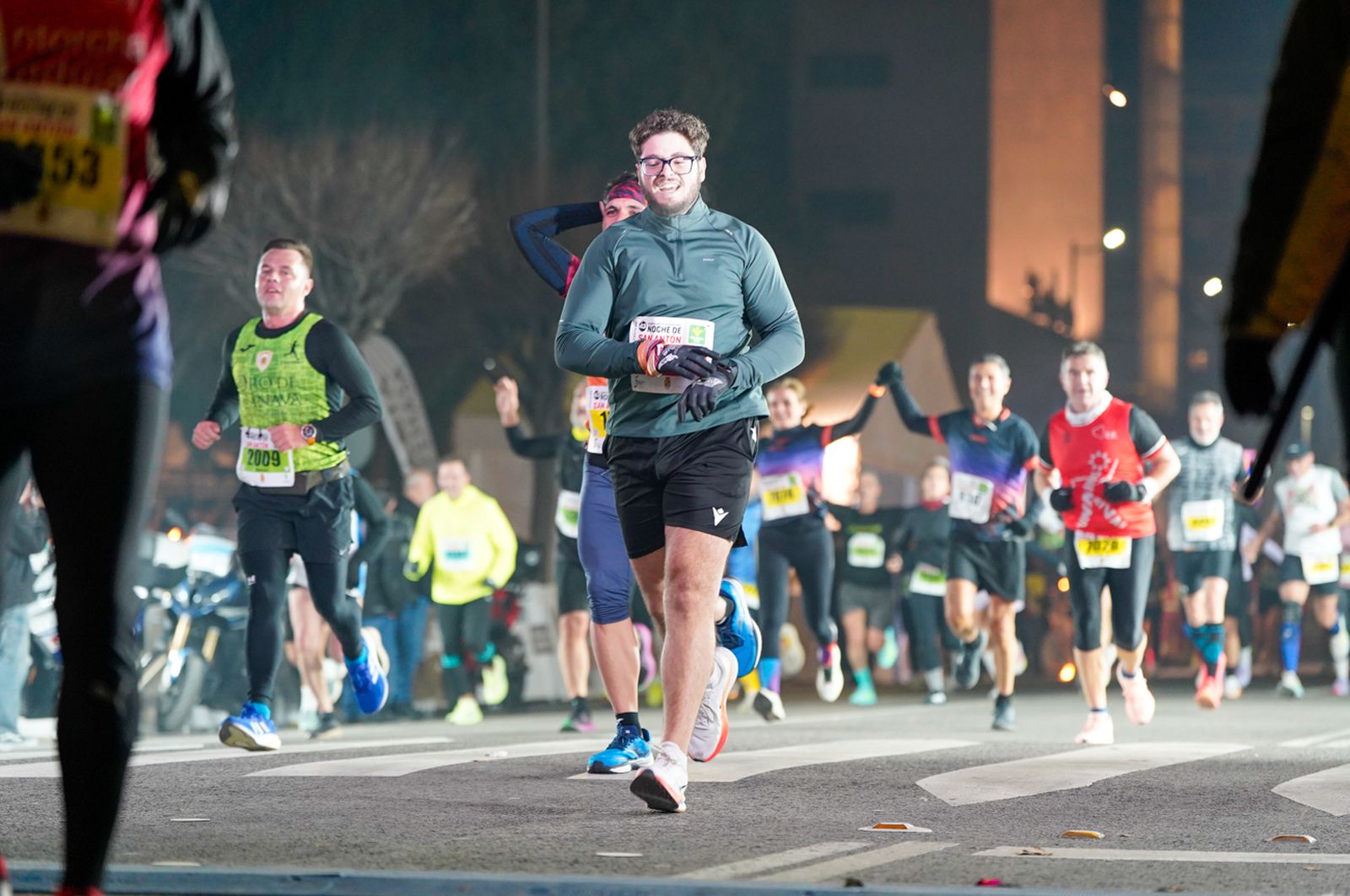 En imágenes: búscate en tu llegada a meta de la Carrera de San Antón 2026 (11)