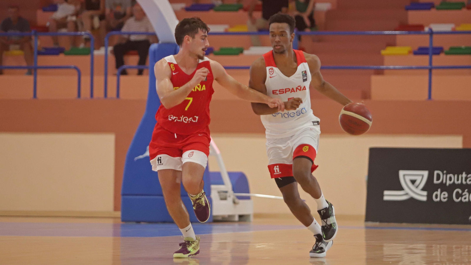 La Línea disfruta con la puesta a punto de las selecciones nacionales sub-20 y sub-22