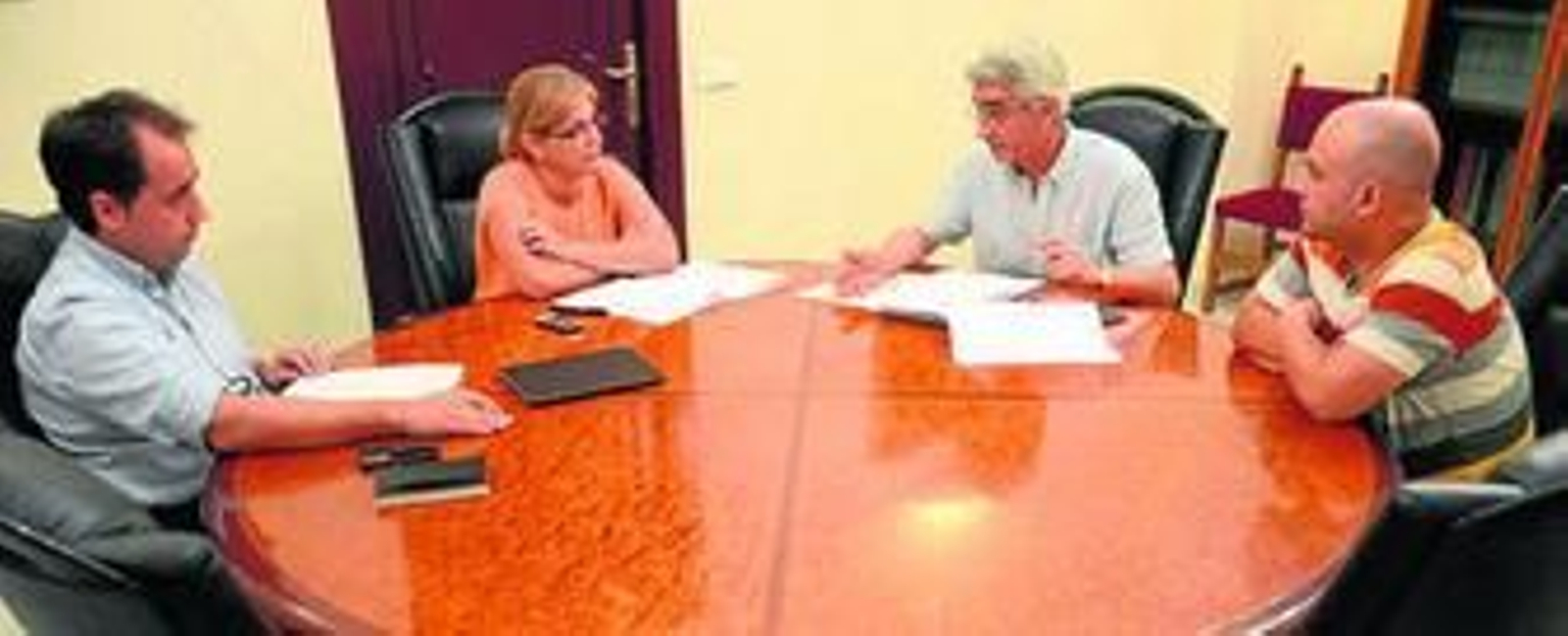 Saldaña, Pelayo, Del Valle y Sánchez, ayer, durante su encuentro en Alcaldía.