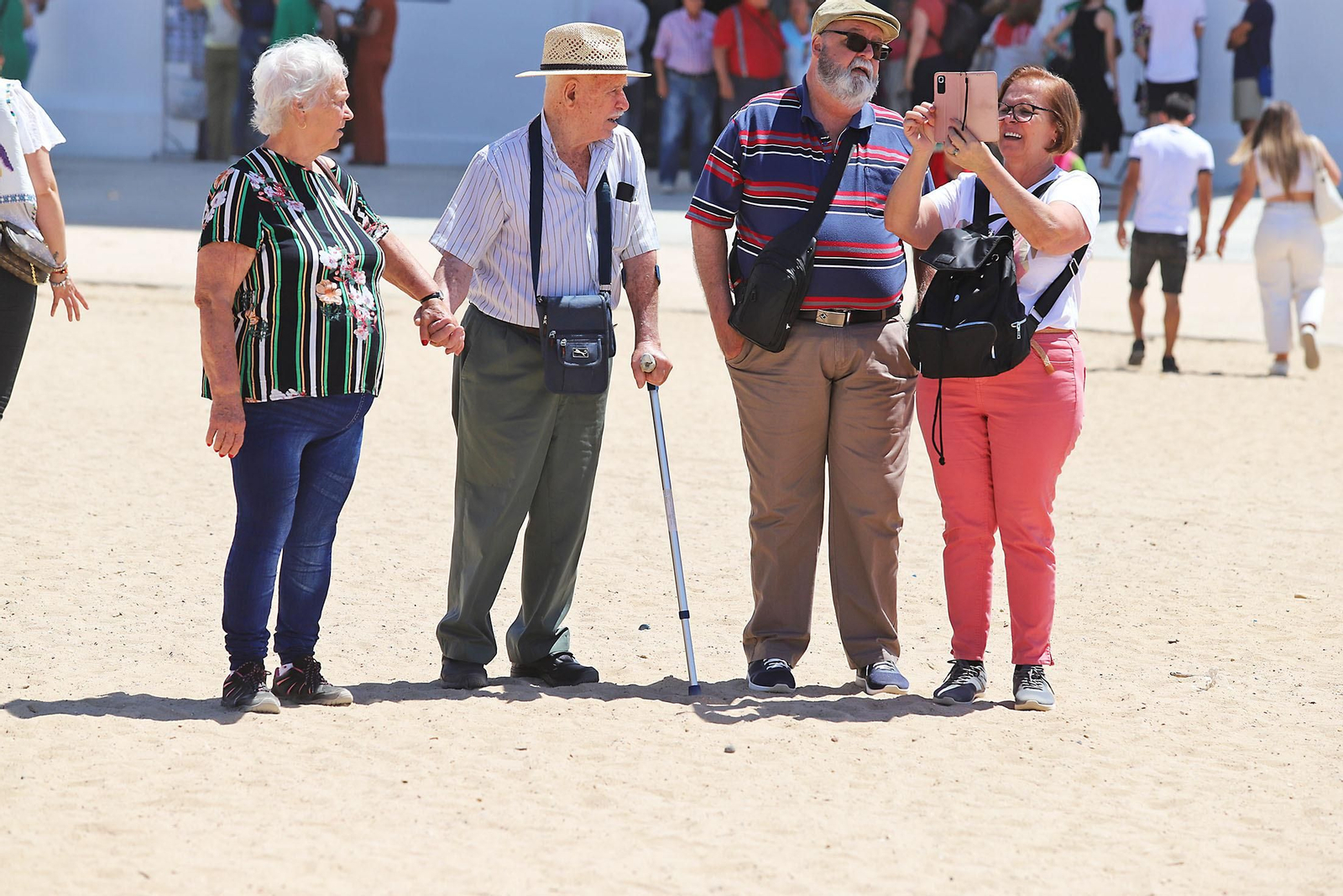 Ambiente en la aldea del Rocío en la mañana de domingo