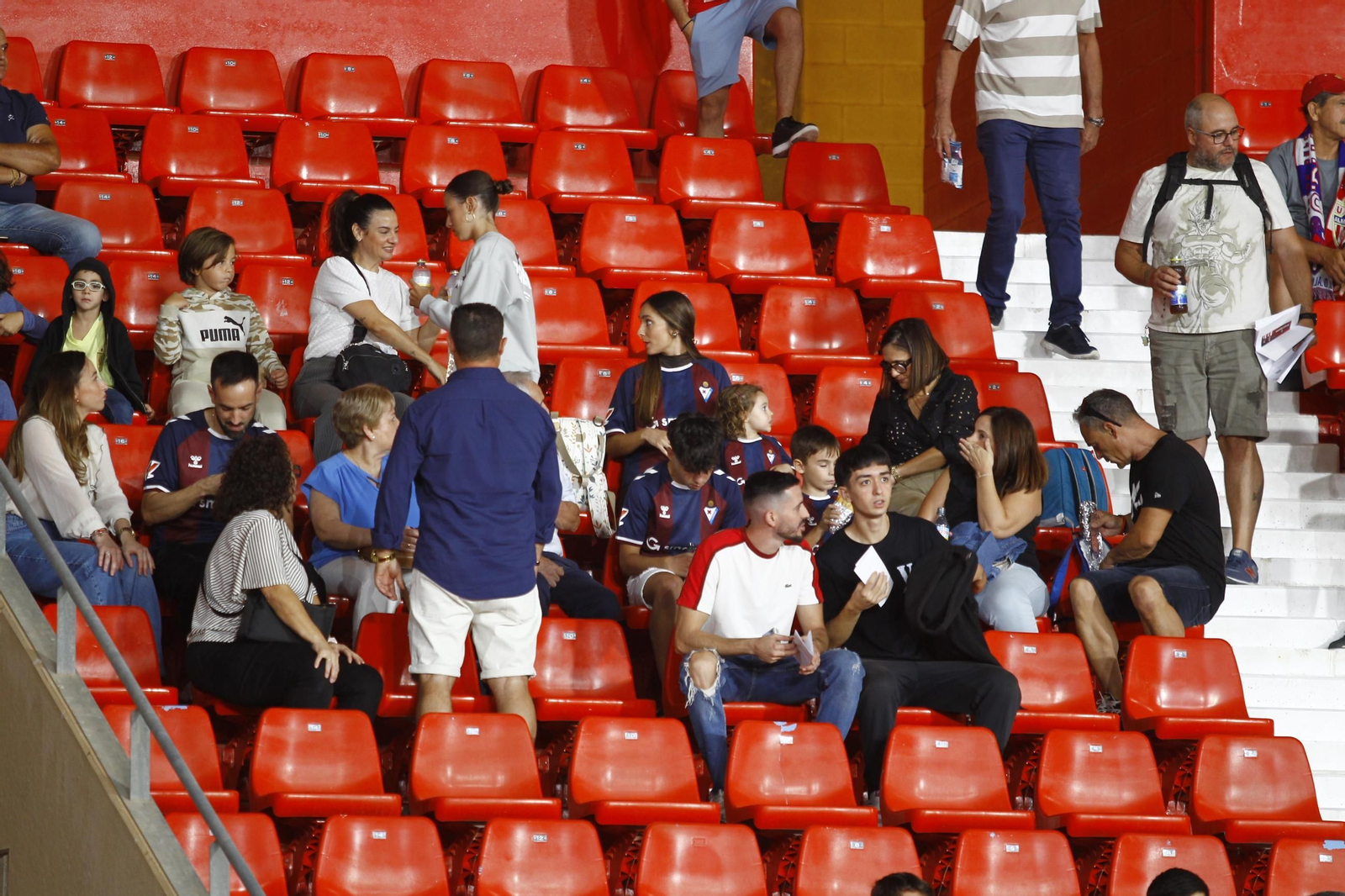 Las imágenes del partido de fútbol U.D. Almería-S.D. Eibar