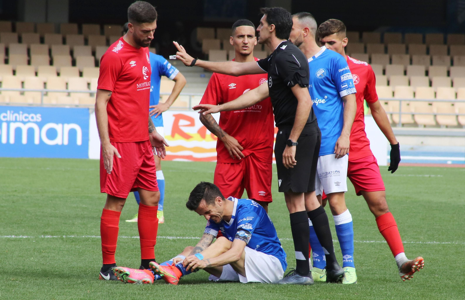 Imágenes de la victoria del XerezDFC ante el Panadería Pulido en Chapín