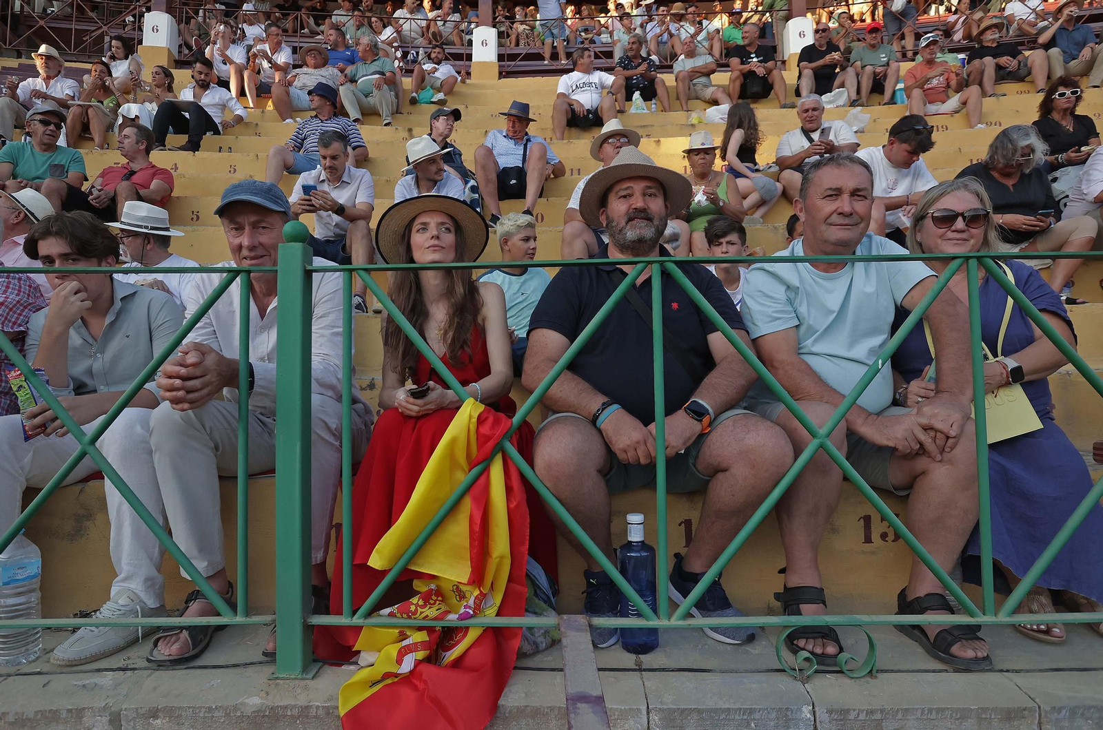 Búscate en la Plaza de Toros 'El Arenal' durante la corrida del viernes de la Feria de La Línea